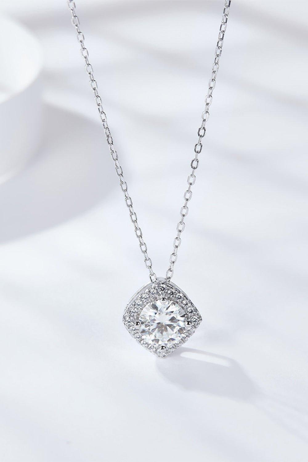 1 Carat Moissanite Geometric Pendant Necklace - Admiresty